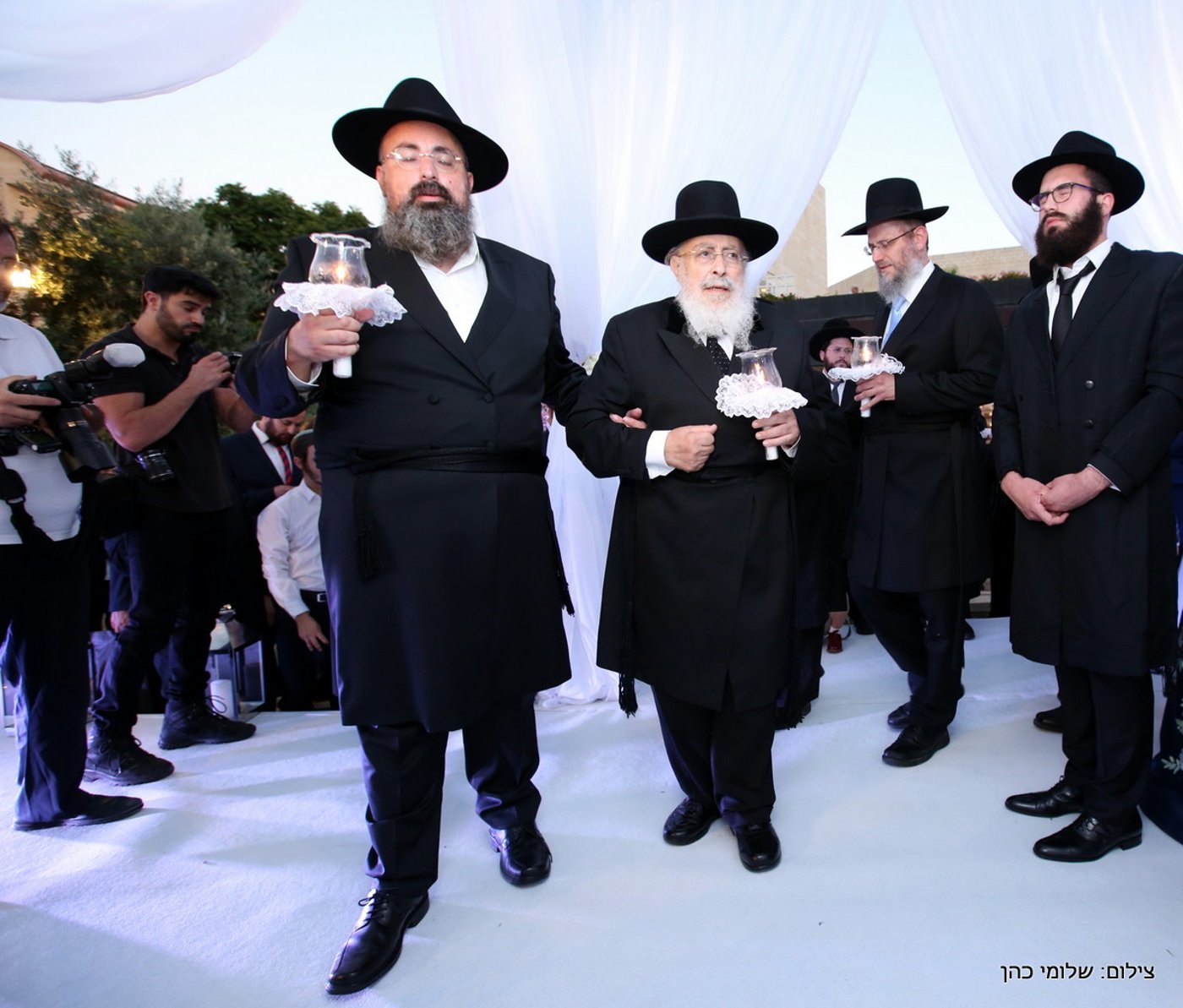 יוסי אליטוב חיתן וכולם התייצבו לברך • צפו