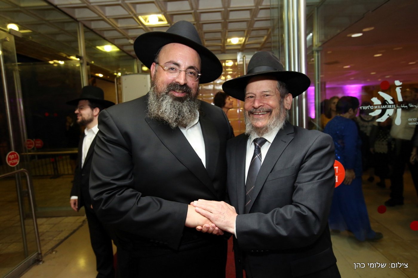 יוסי אליטוב חיתן וכולם התייצבו לברך • צפו