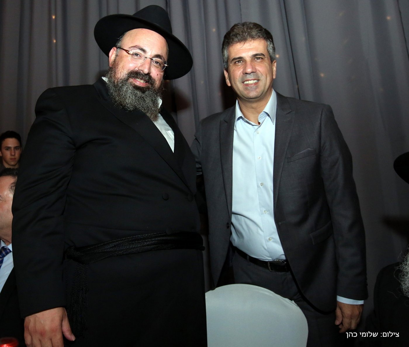 יוסי אליטוב חיתן וכולם התייצבו לברך • צפו