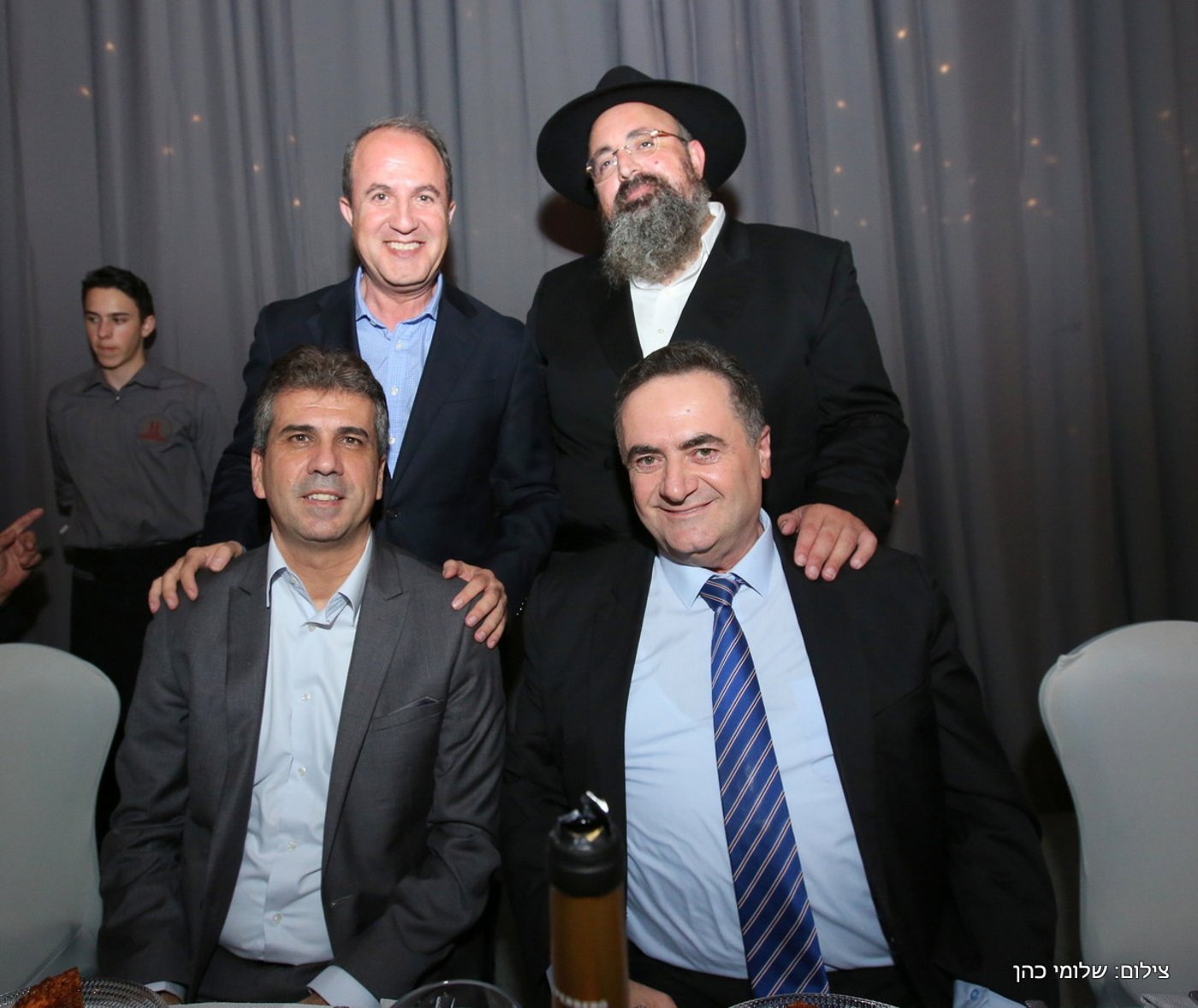 יוסי אליטוב חיתן וכולם התייצבו לברך • צפו