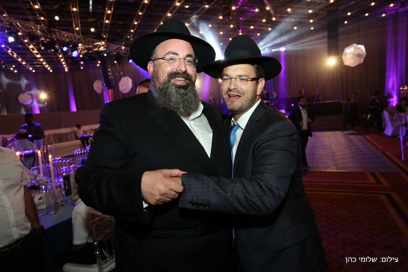 יוסי אליטוב חיתן וכולם התייצבו לברך • צפו