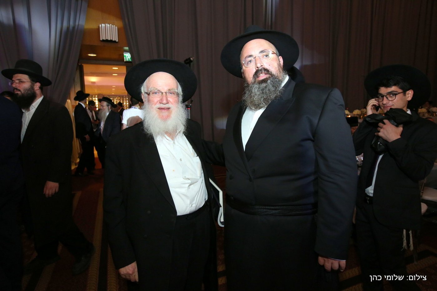 יוסי אליטוב חיתן וכולם התייצבו לברך • צפו