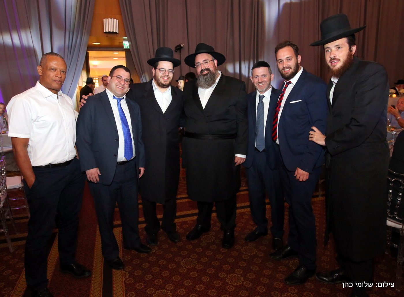 יוסי אליטוב חיתן וכולם התייצבו לברך • צפו