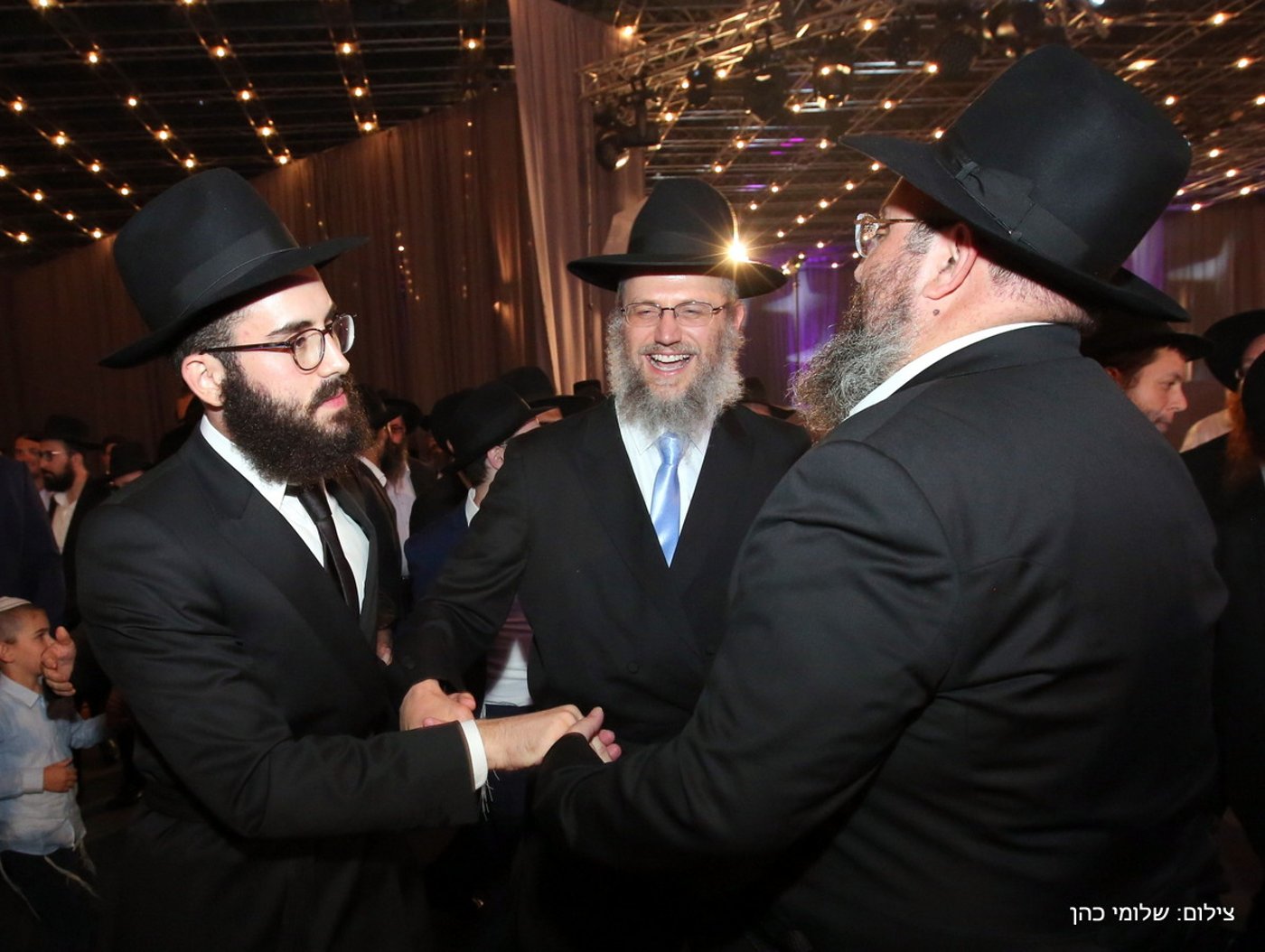 יוסי אליטוב חיתן וכולם התייצבו לברך • צפו