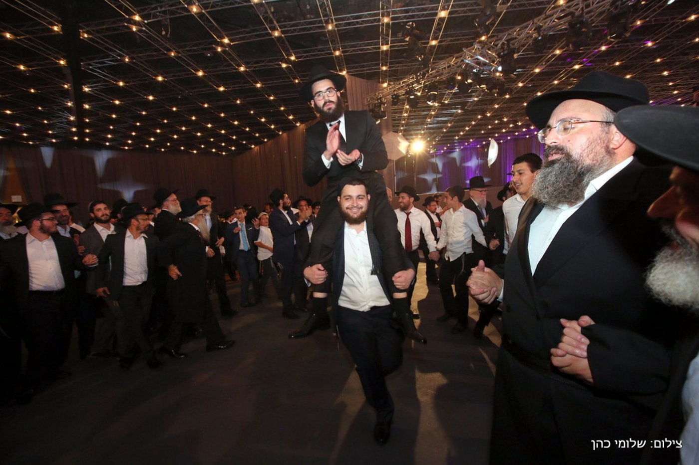 יוסי אליטוב חיתן וכולם התייצבו לברך • צפו
