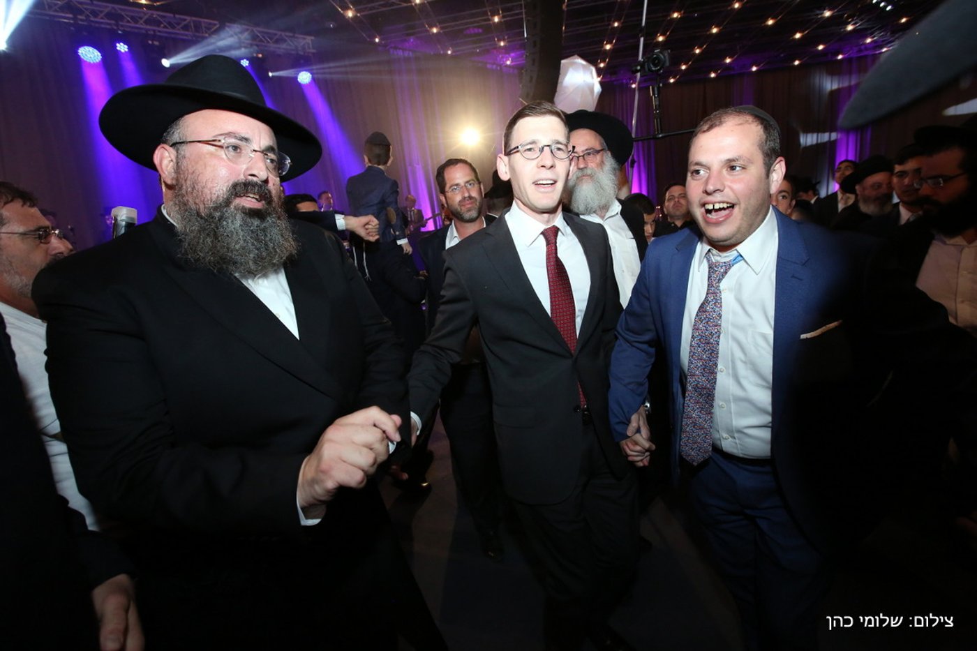 יוסי אליטוב חיתן וכולם התייצבו לברך • צפו