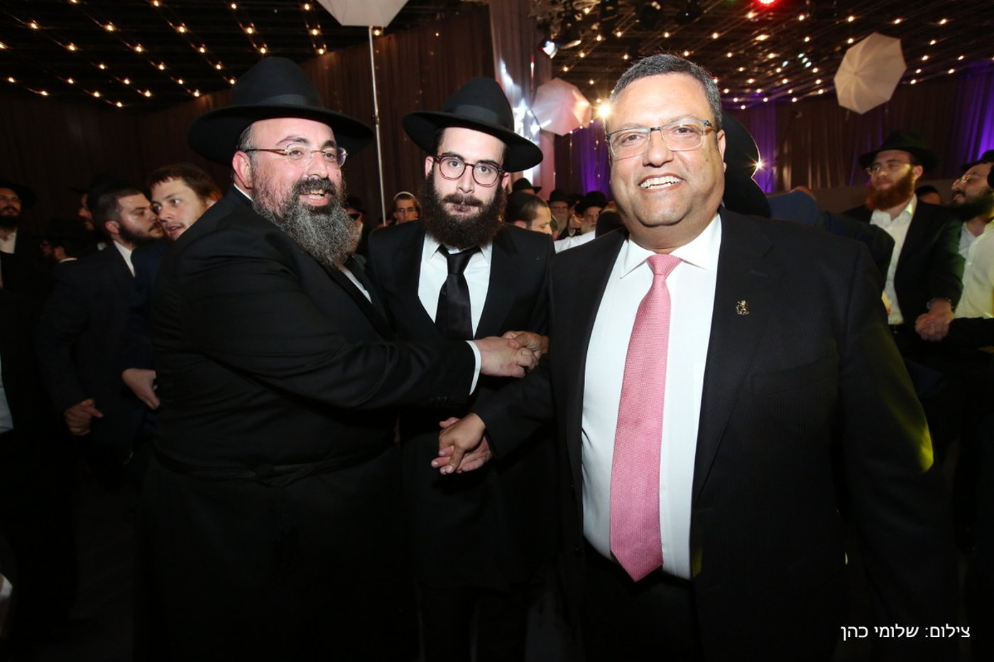 יוסי אליטוב חיתן וכולם התייצבו לברך • צפו