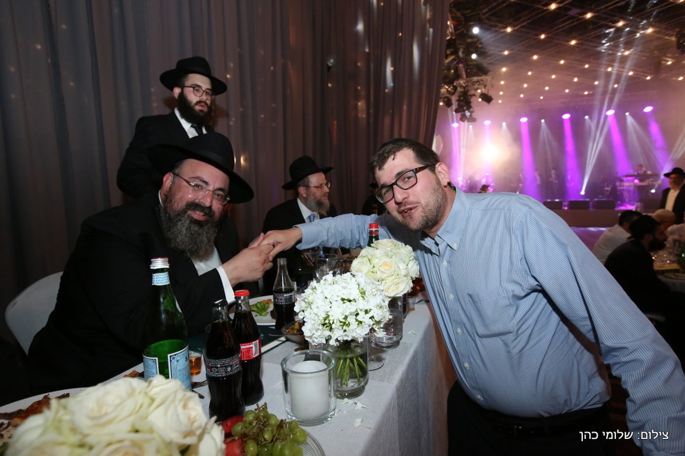 יוסי אליטוב חיתן וכולם התייצבו לברך • צפו