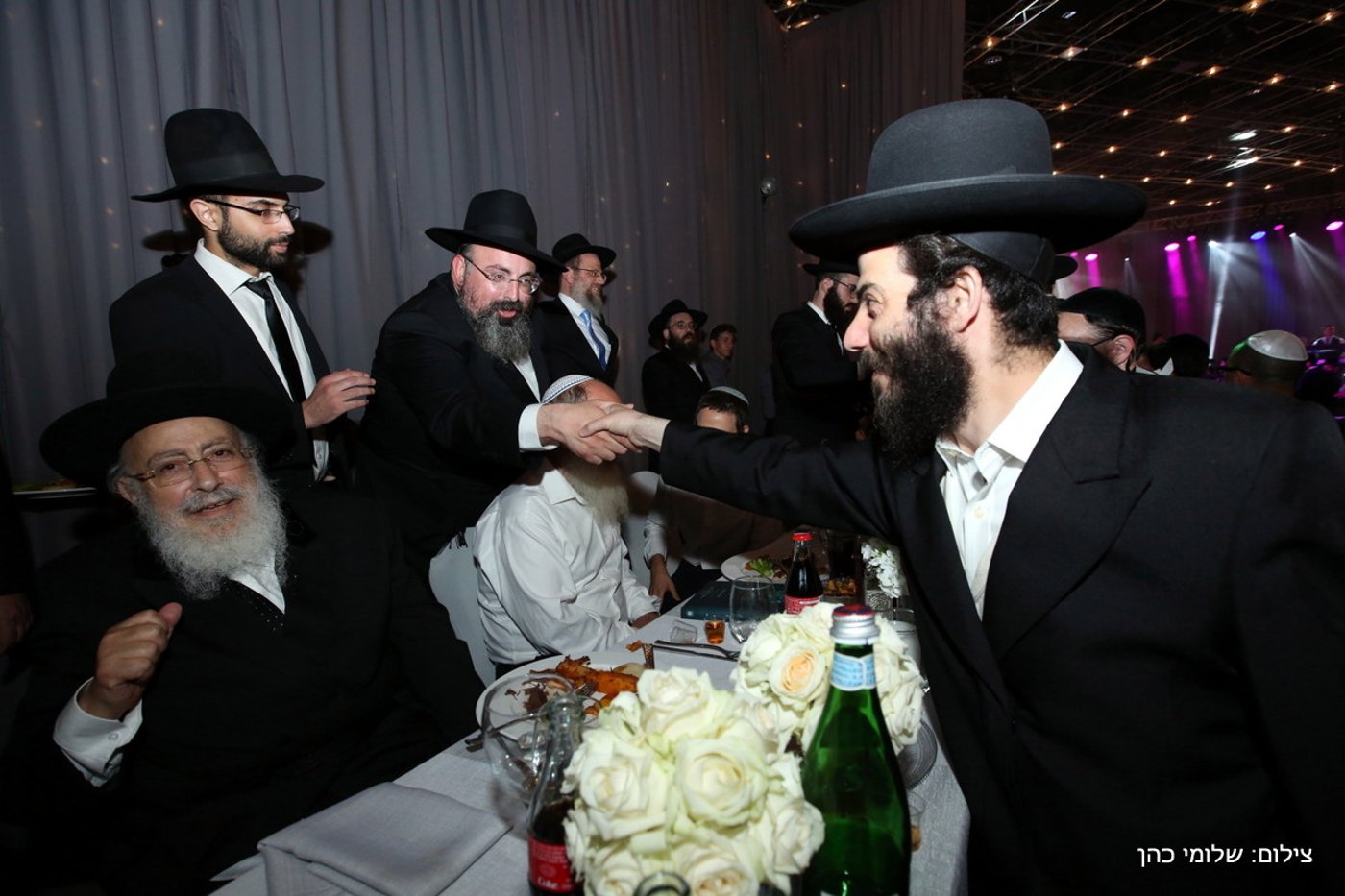 יוסי אליטוב חיתן וכולם התייצבו לברך • צפו