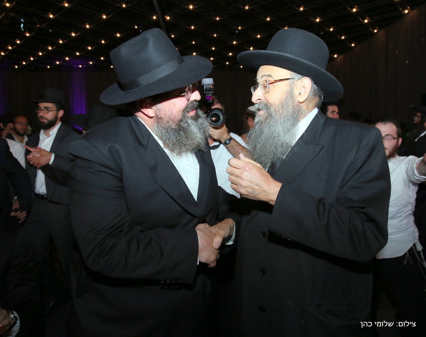 יוסי אליטוב חיתן וכולם התייצבו לברך • צפו
