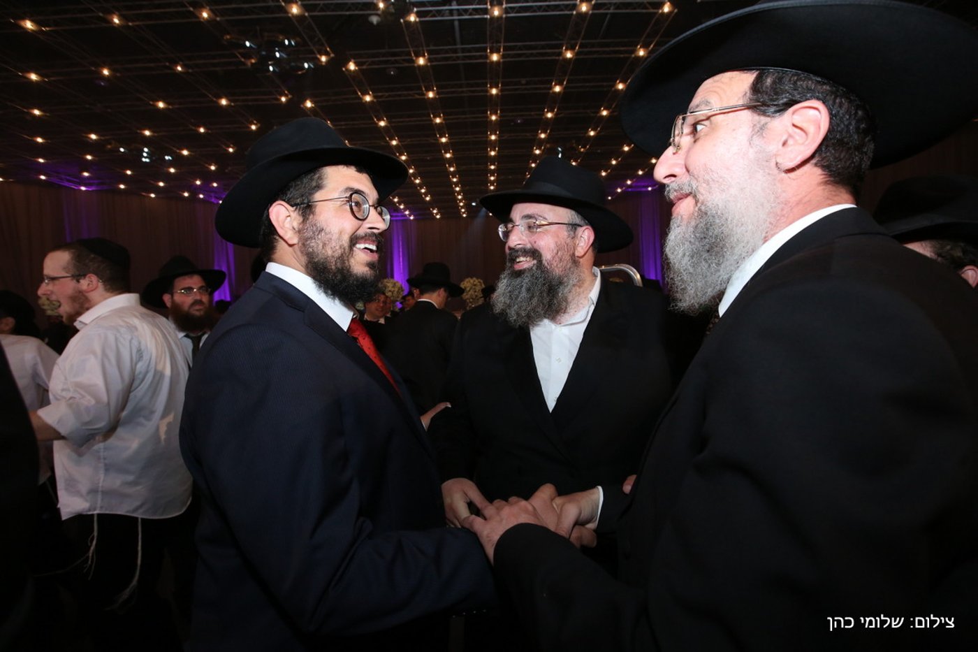 יוסי אליטוב חיתן וכולם התייצבו לברך • צפו