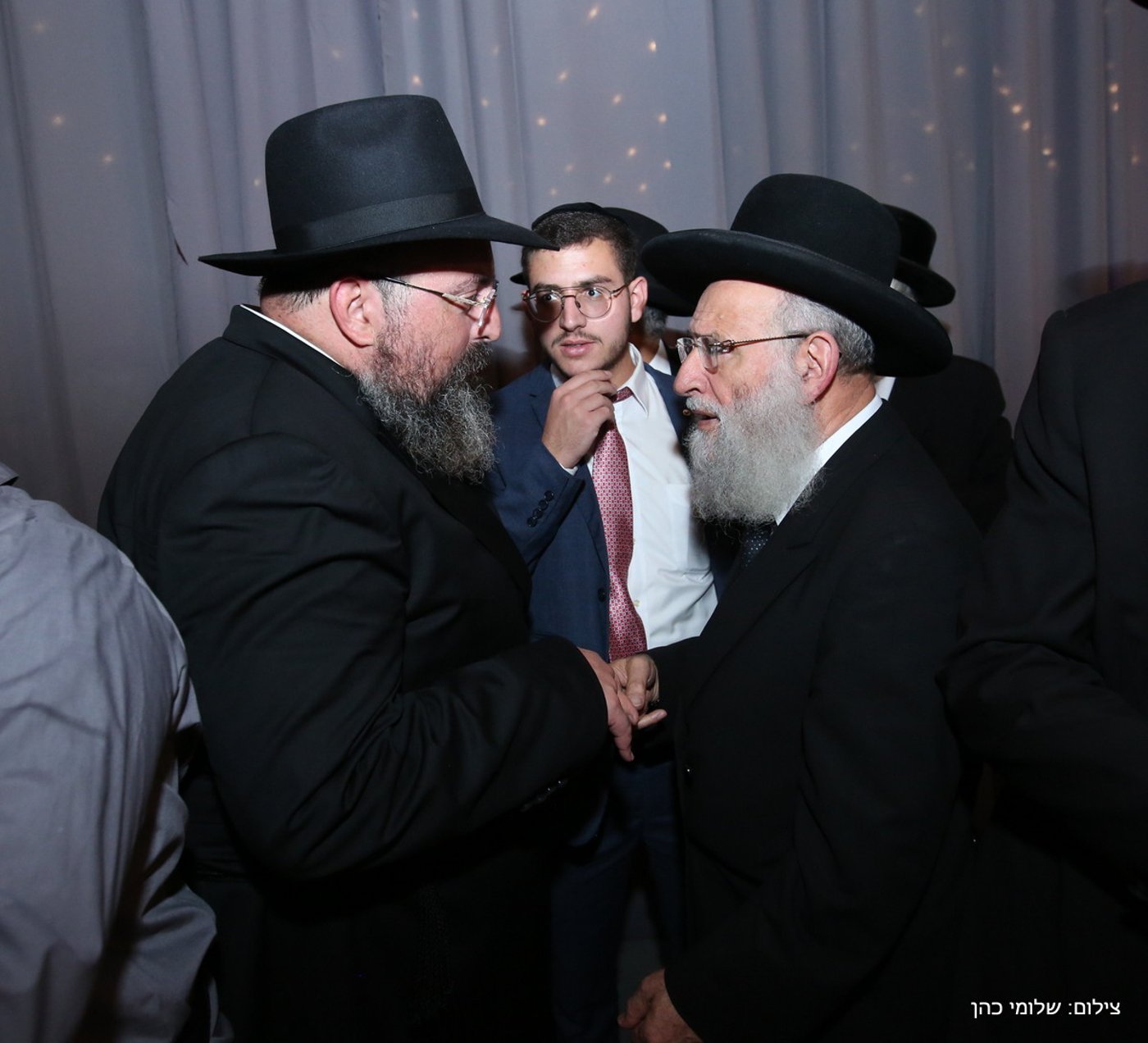 יוסי אליטוב חיתן וכולם התייצבו לברך • צפו