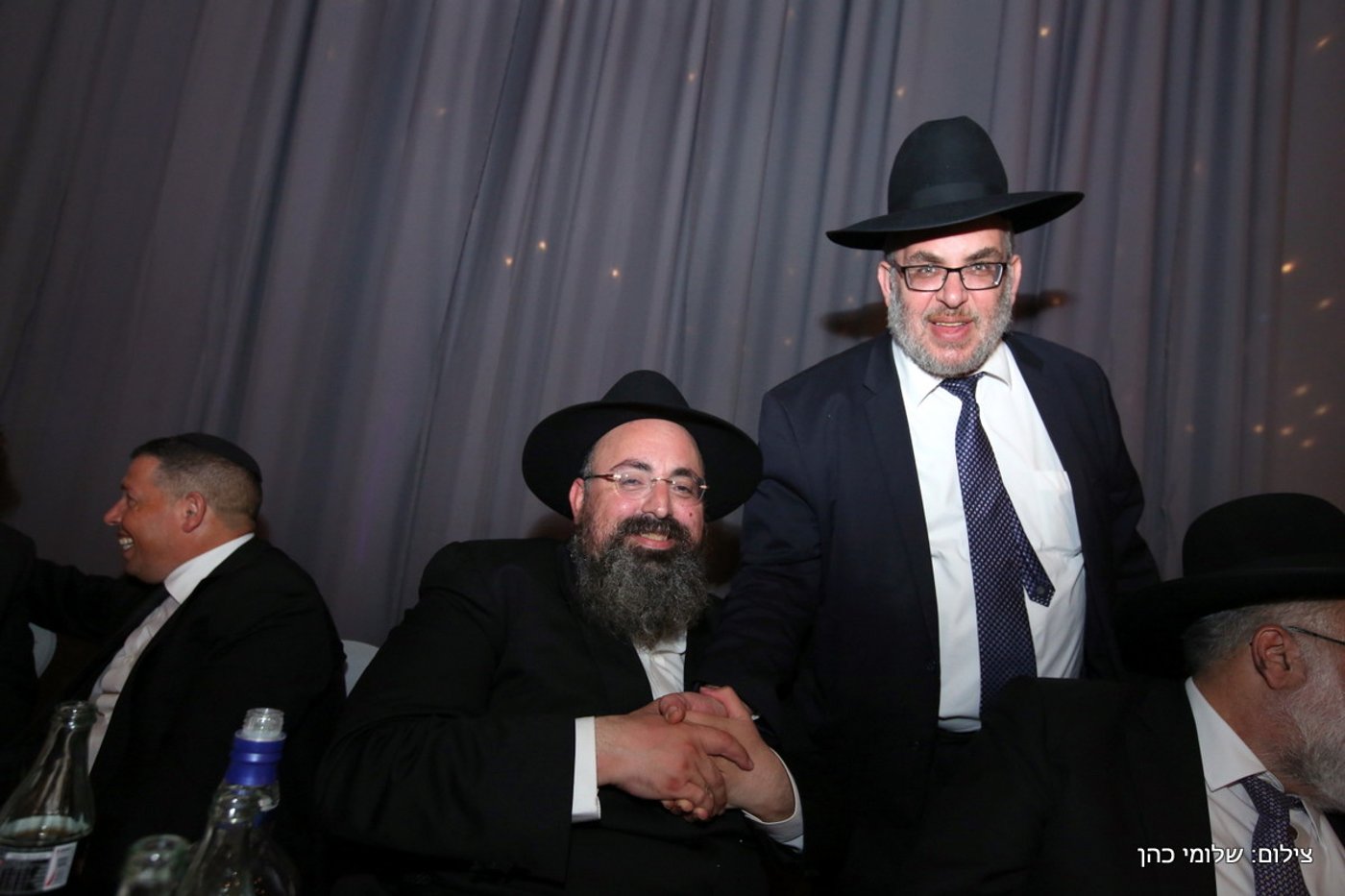 יוסי אליטוב חיתן וכולם התייצבו לברך • צפו