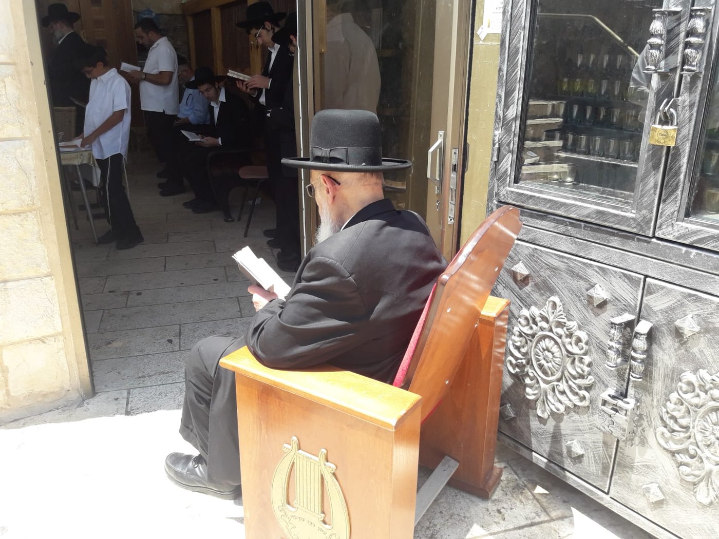 כך נראים ימי 'בין הזמנים' של נשיא המועצת הגר"ש כהן
