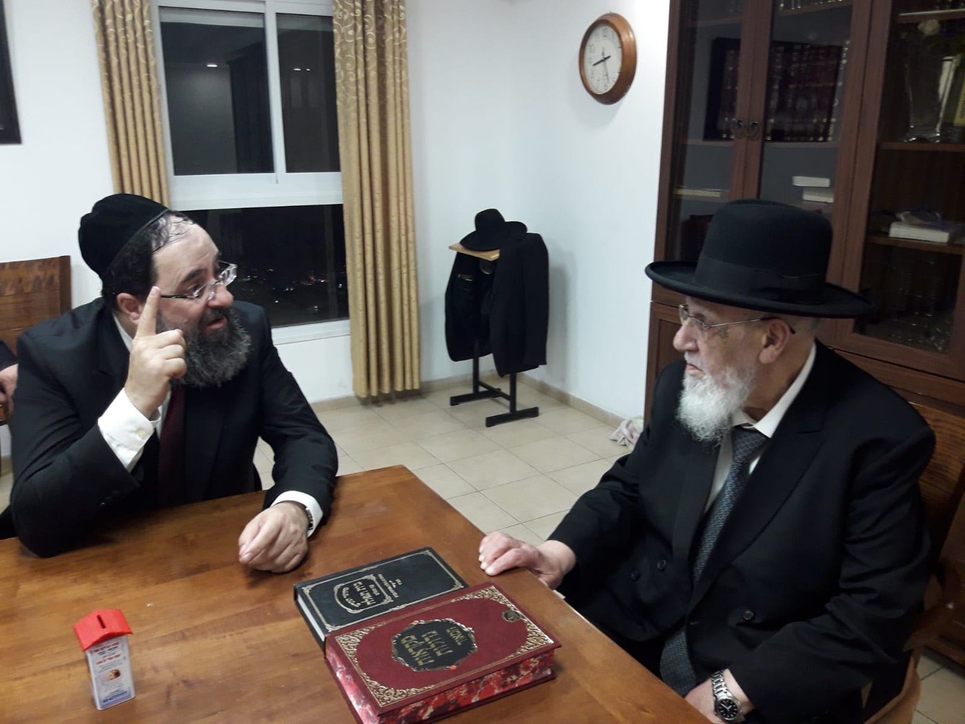 כך נראים ימי 'בין הזמנים' של נשיא המועצת הגר"ש כהן