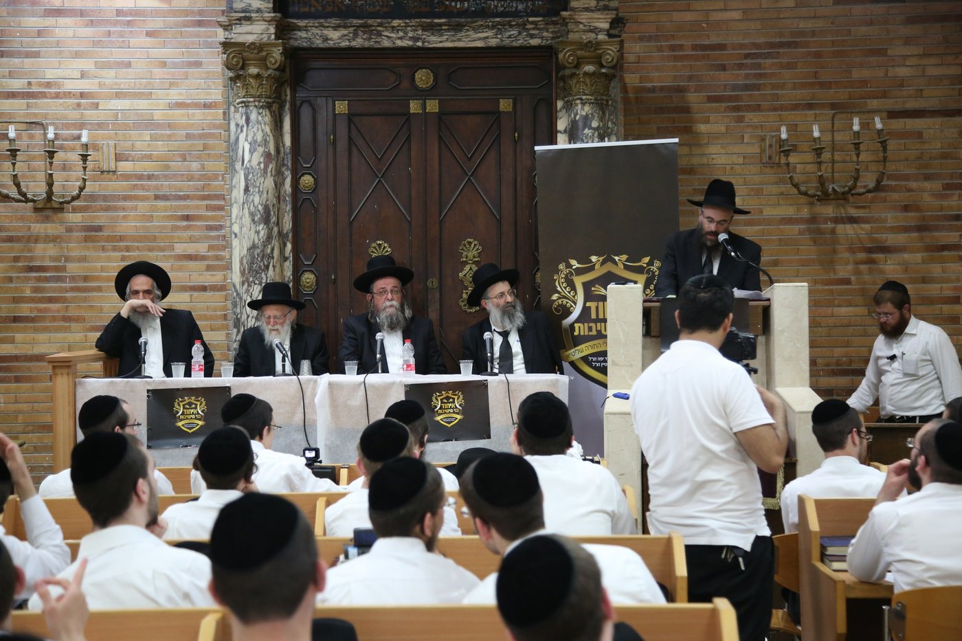 הקעמפ של עולם הישיבות • צפו בתמונות