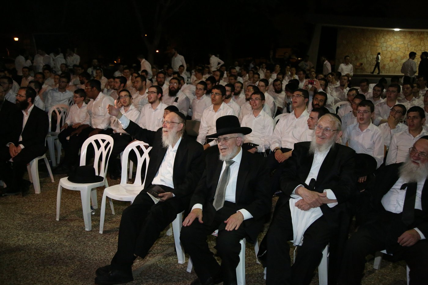 הקעמפ של עולם הישיבות • צפו בתמונות
