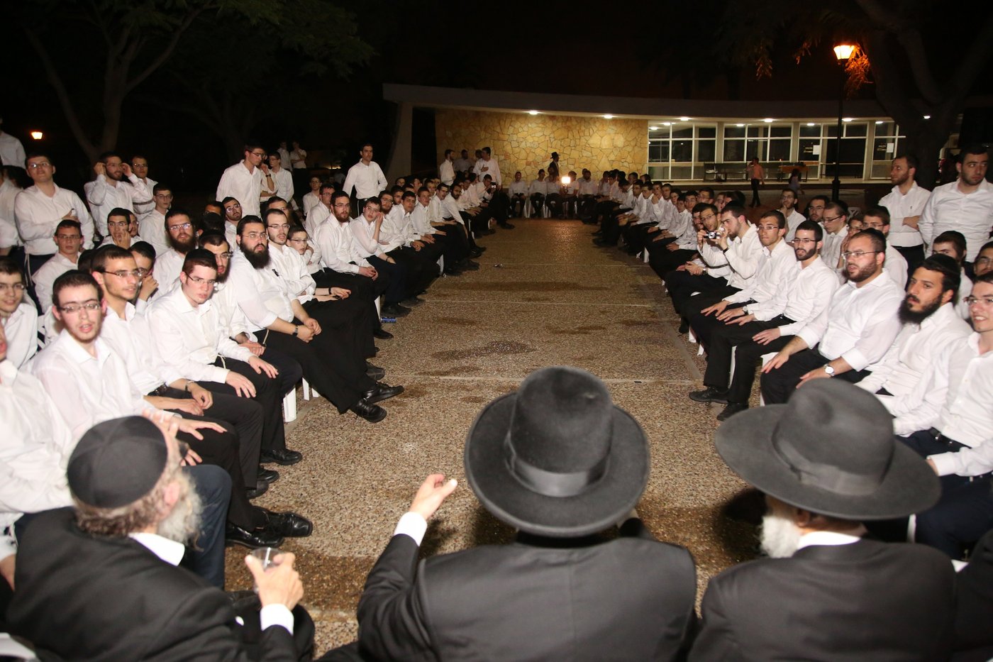 הקעמפ של עולם הישיבות • צפו בתמונות