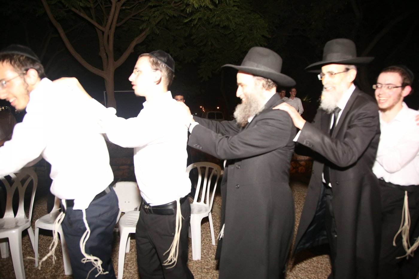הקעמפ של עולם הישיבות • צפו בתמונות