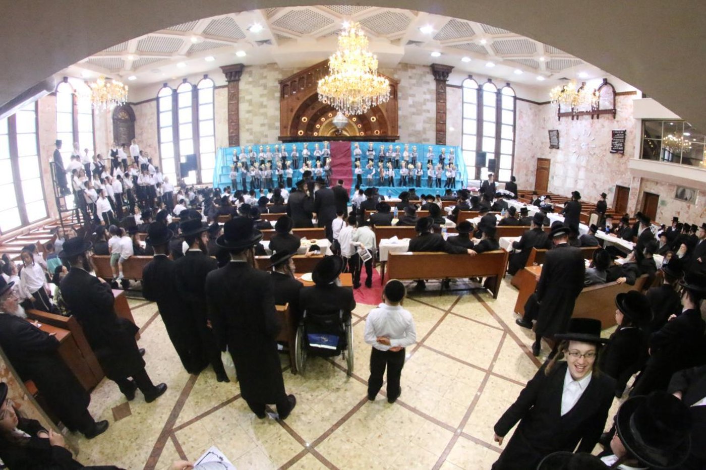 'חומש סעודה' בת"ת דושינסקיא בירושלים • תיעוד