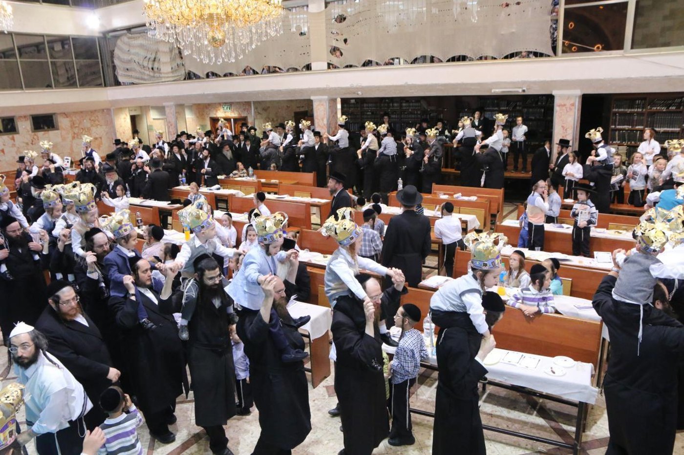 'חומש סעודה' בת"ת דושינסקיא בירושלים • תיעוד