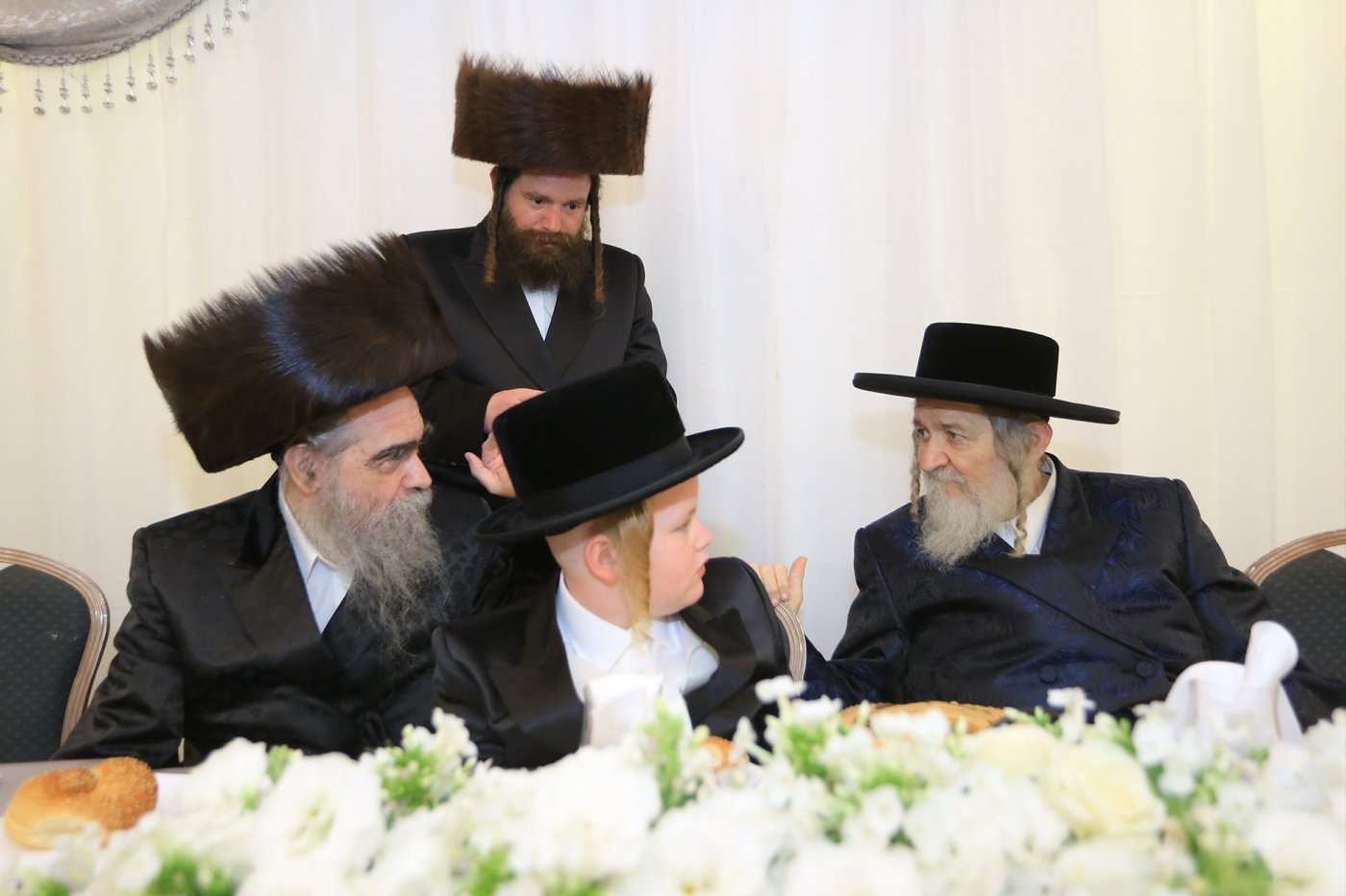 שמחת בר המצווה לנכד גאב"ד ביקאווסק • גלריה