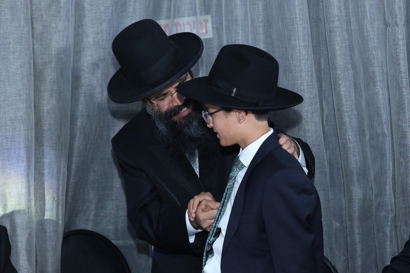 תיעוד: רבה של באר שבע חגג בר מצווה לנכד