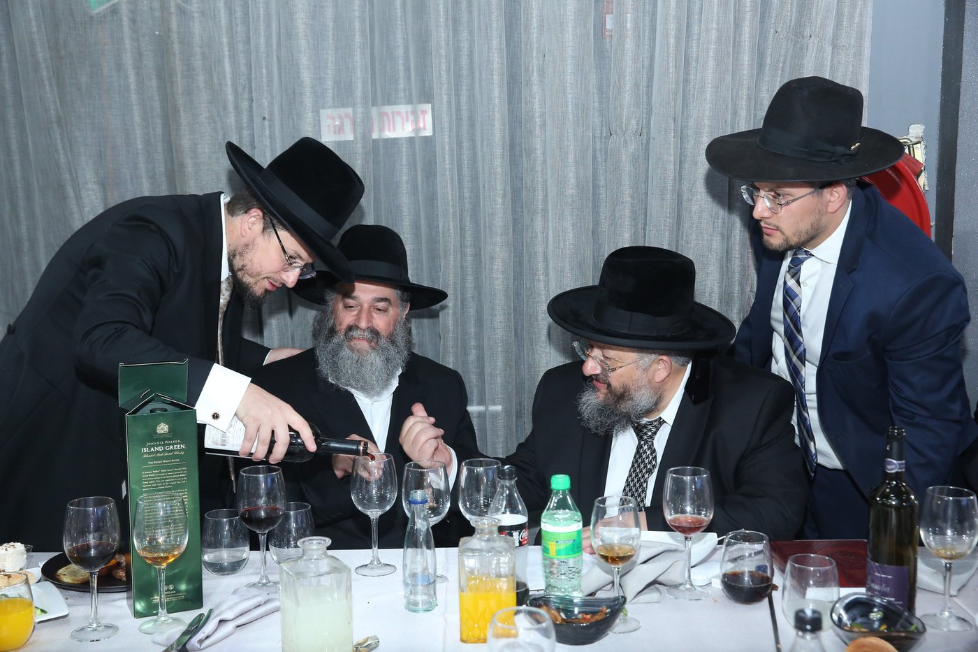 תיעוד: רבה של באר שבע חגג בר מצווה לנכד