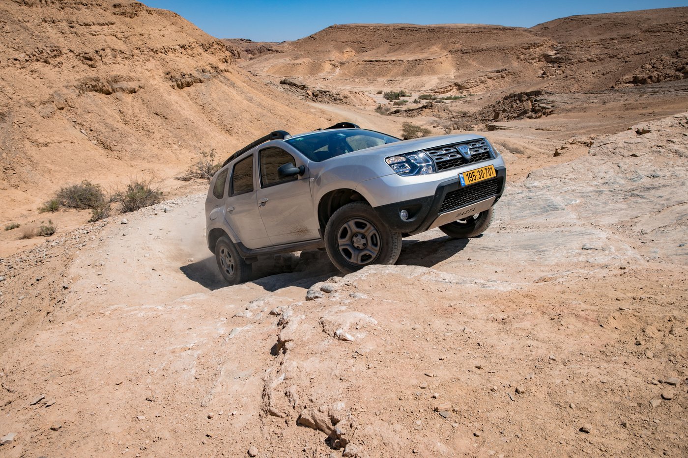 טיול מצולם לנוף המרהיב של מכתש רמון