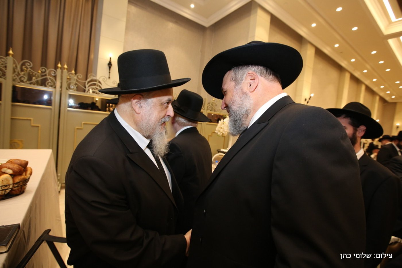 הרב אליעזר סורוצקין חיתן את בנו • צפו בגלריה