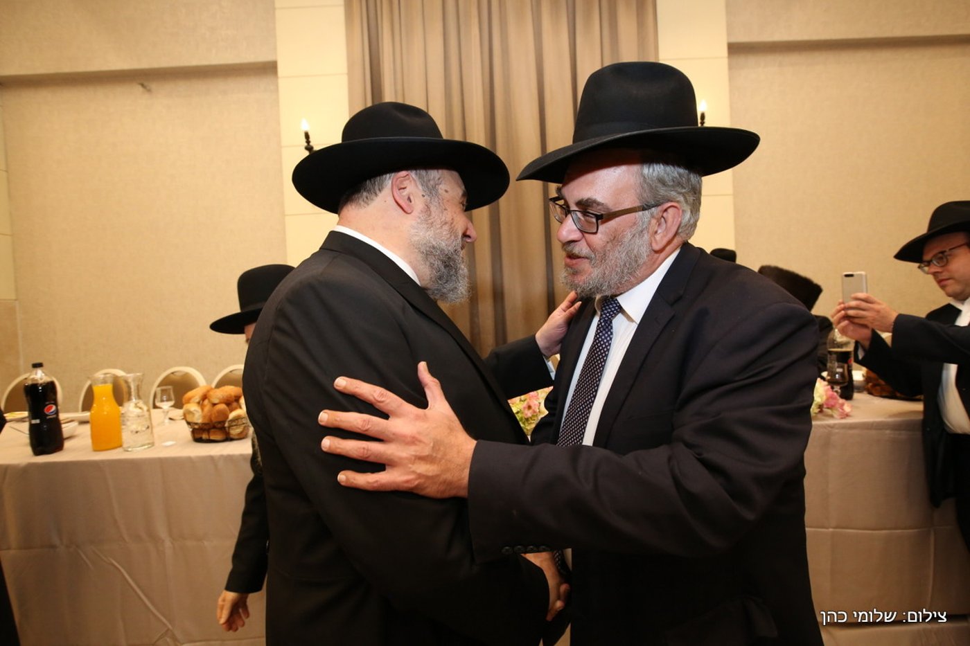 הרב אליעזר סורוצקין חיתן את בנו • צפו בגלריה