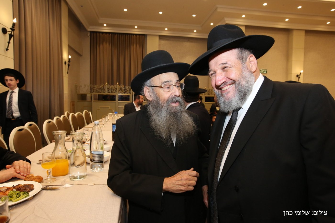 הרב אליעזר סורוצקין חיתן את בנו • צפו בגלריה