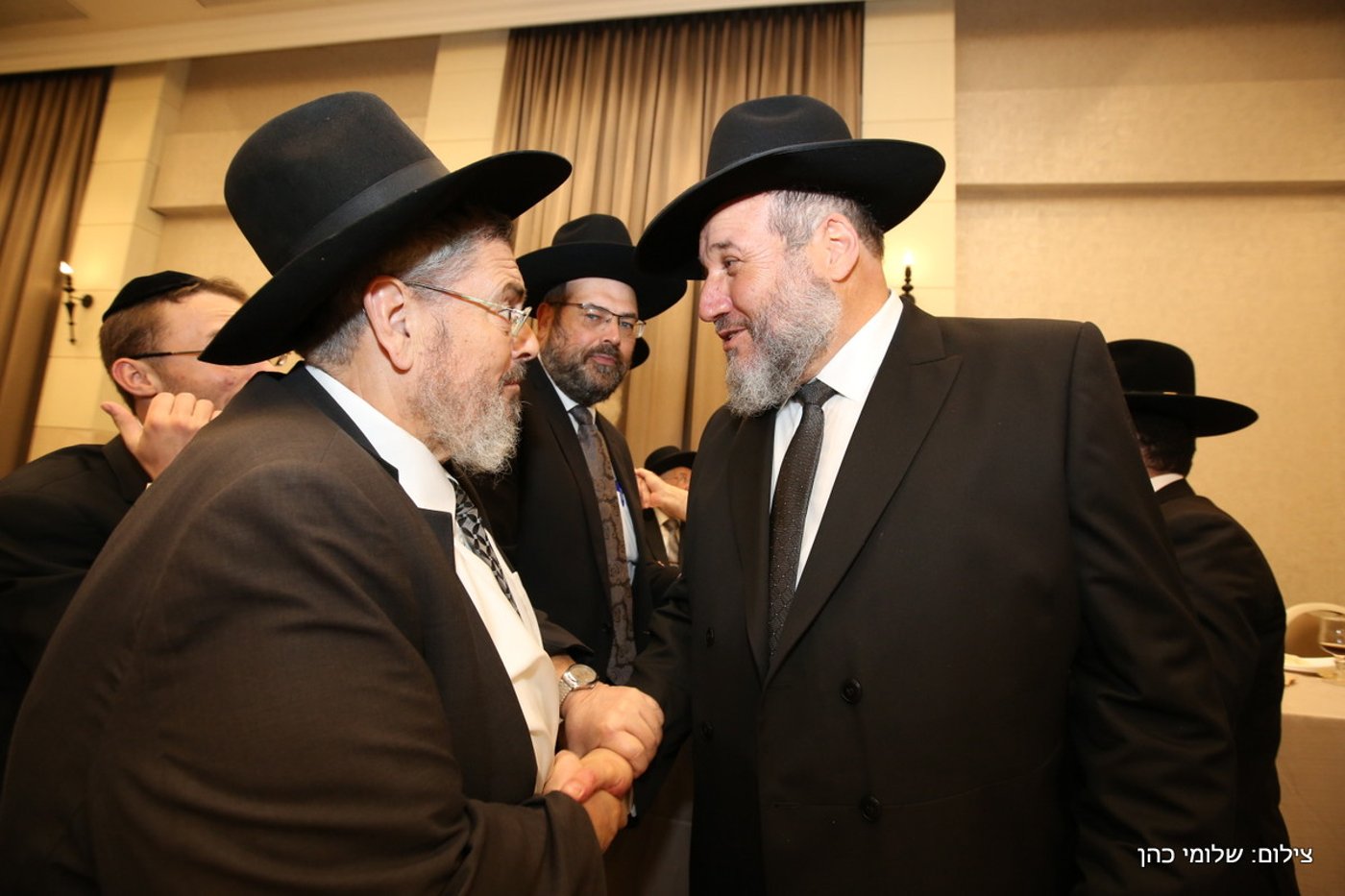 הרב אליעזר סורוצקין חיתן את בנו • צפו בגלריה