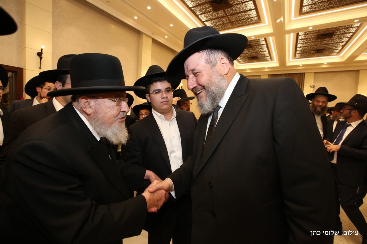 הרב אליעזר סורוצקין חיתן את בנו • צפו בגלריה
