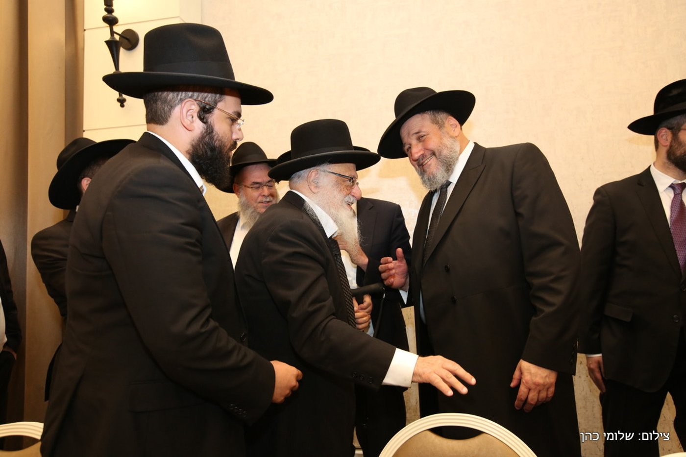 הרב אליעזר סורוצקין חיתן את בנו • צפו בגלריה