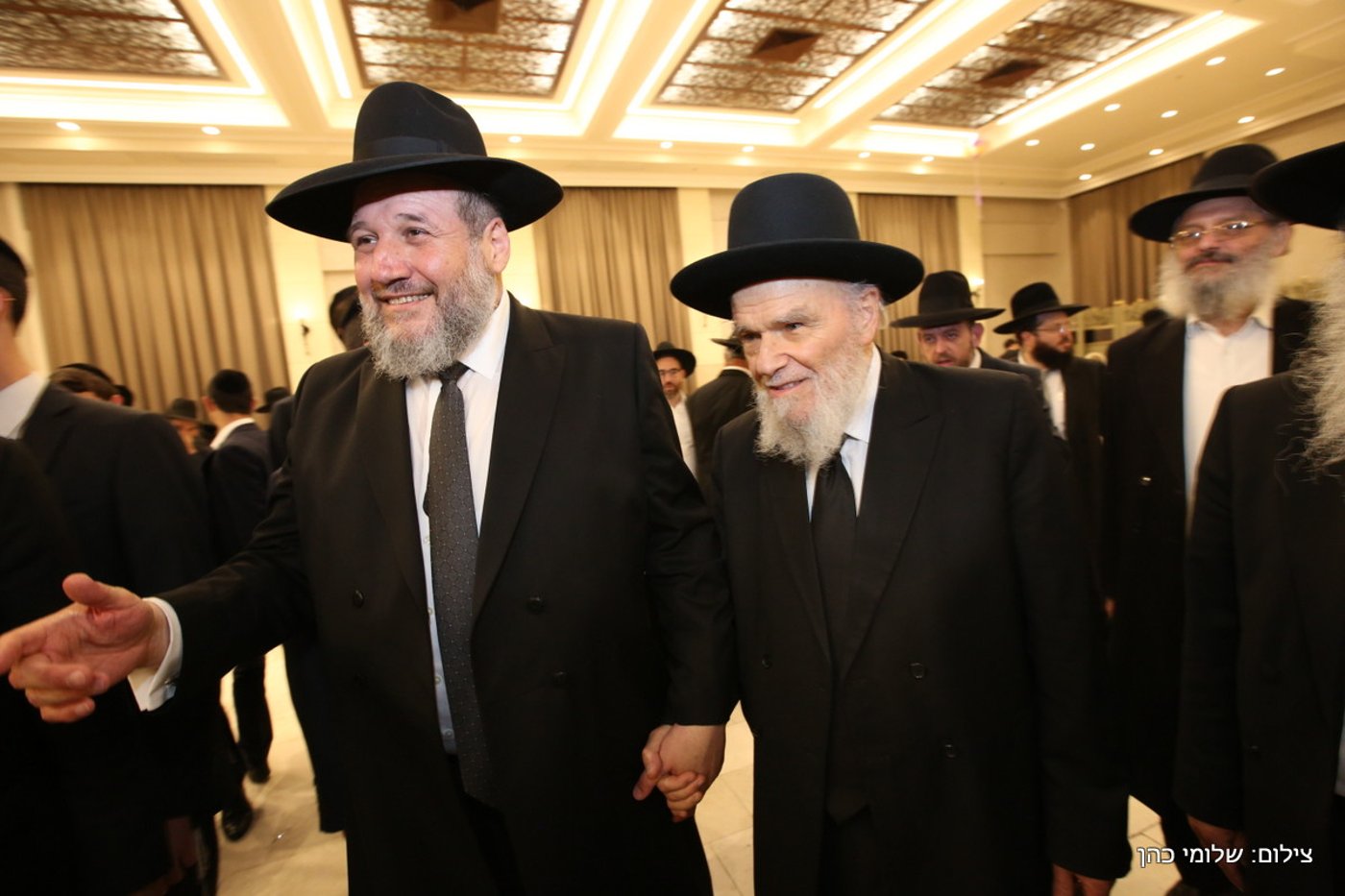 הרב אליעזר סורוצקין חיתן את בנו • צפו בגלריה
