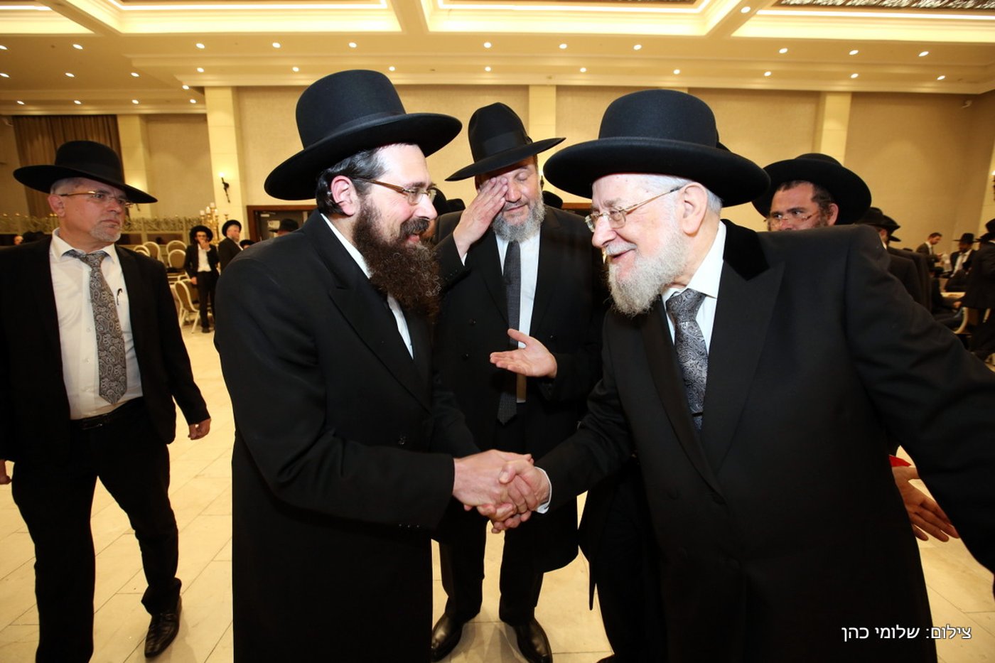 הרב אליעזר סורוצקין חיתן את בנו • צפו בגלריה
