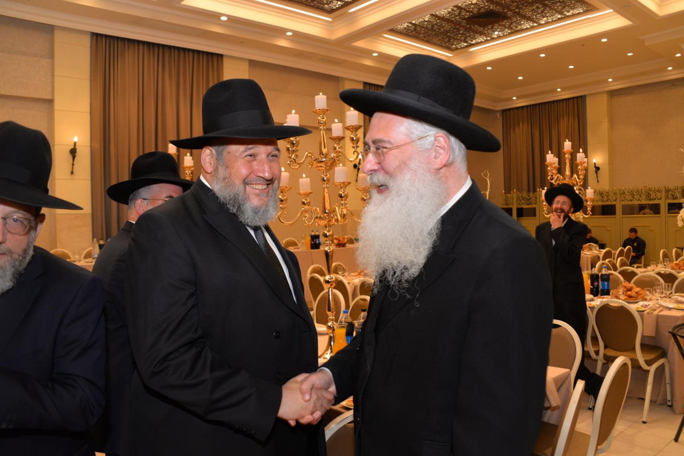 הרב אליעזר סורוצקין חיתן את בנו • צפו בגלריה