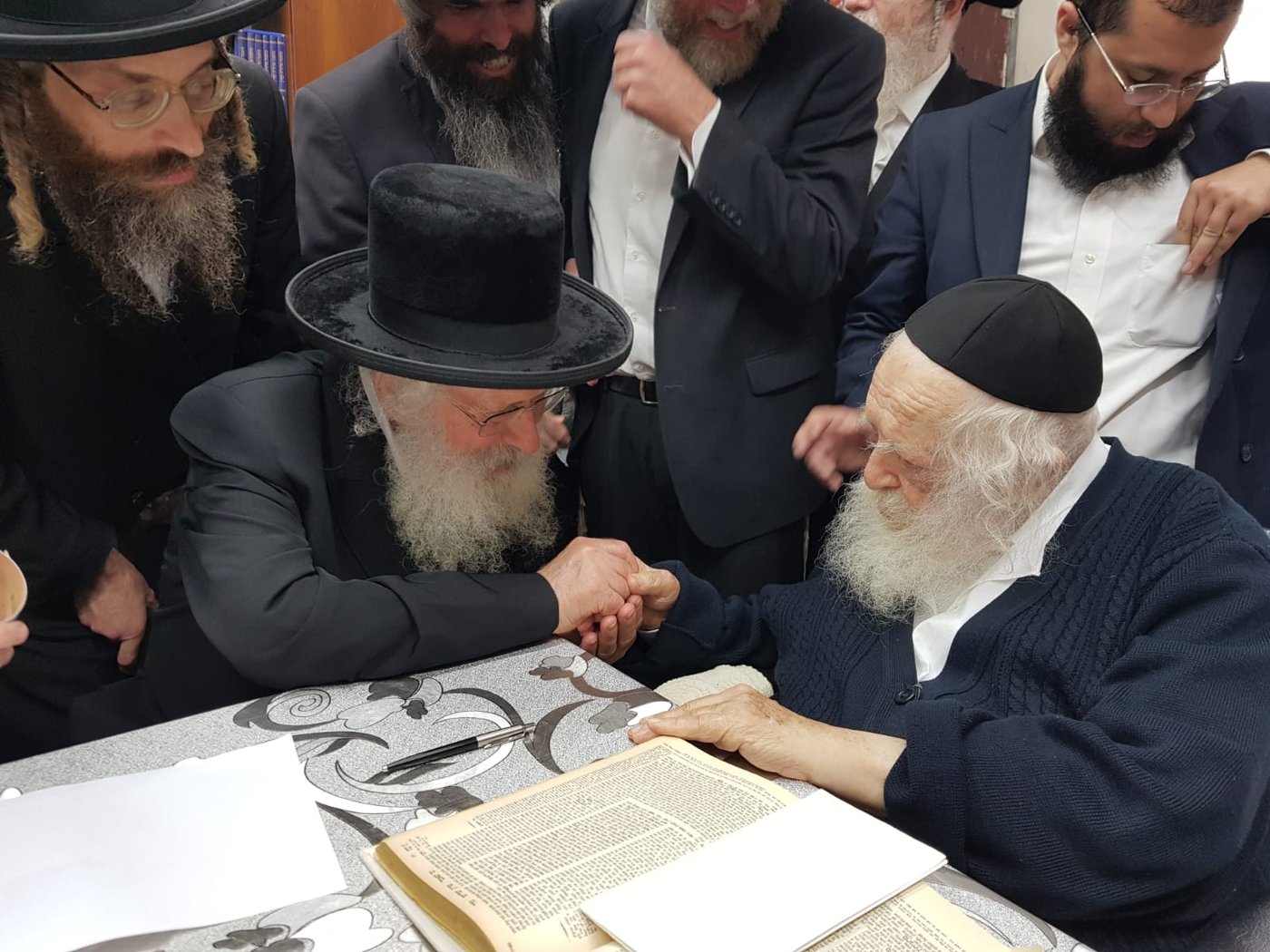 רבה של בית חלקיה הוכתר בבית הגדולים