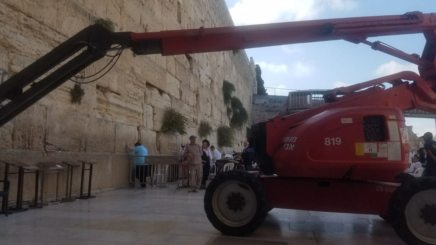 לאחר הנפילה: אבני הכותל המערבי נבדקות