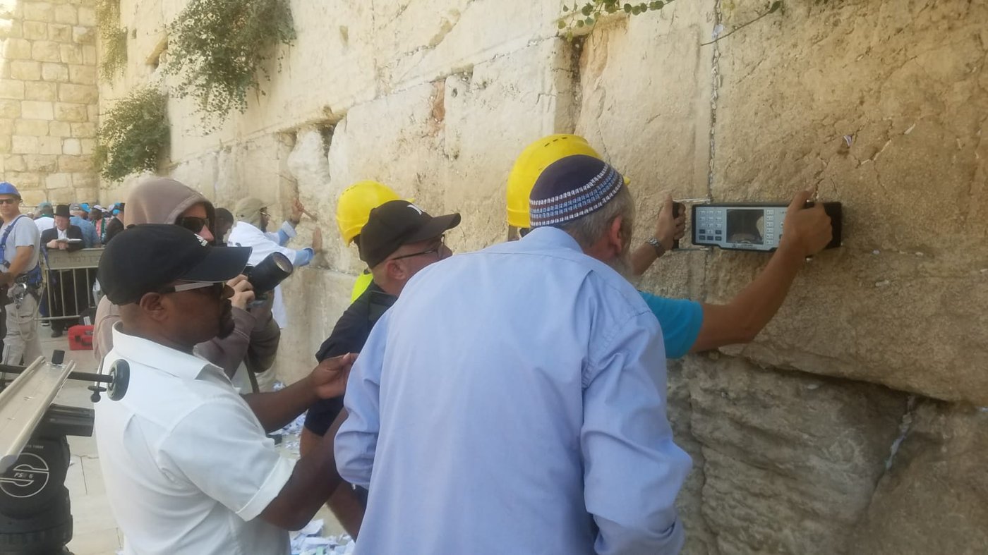 לאחר הנפילה: אבני הכותל המערבי נבדקות