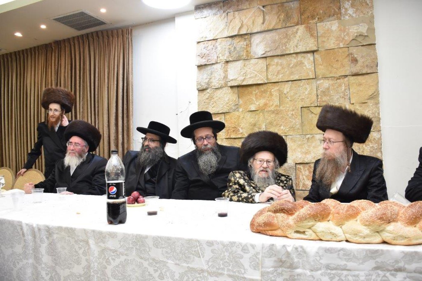 שמחת נדבורנה אראד, ספינקא, טריסק לונדון
