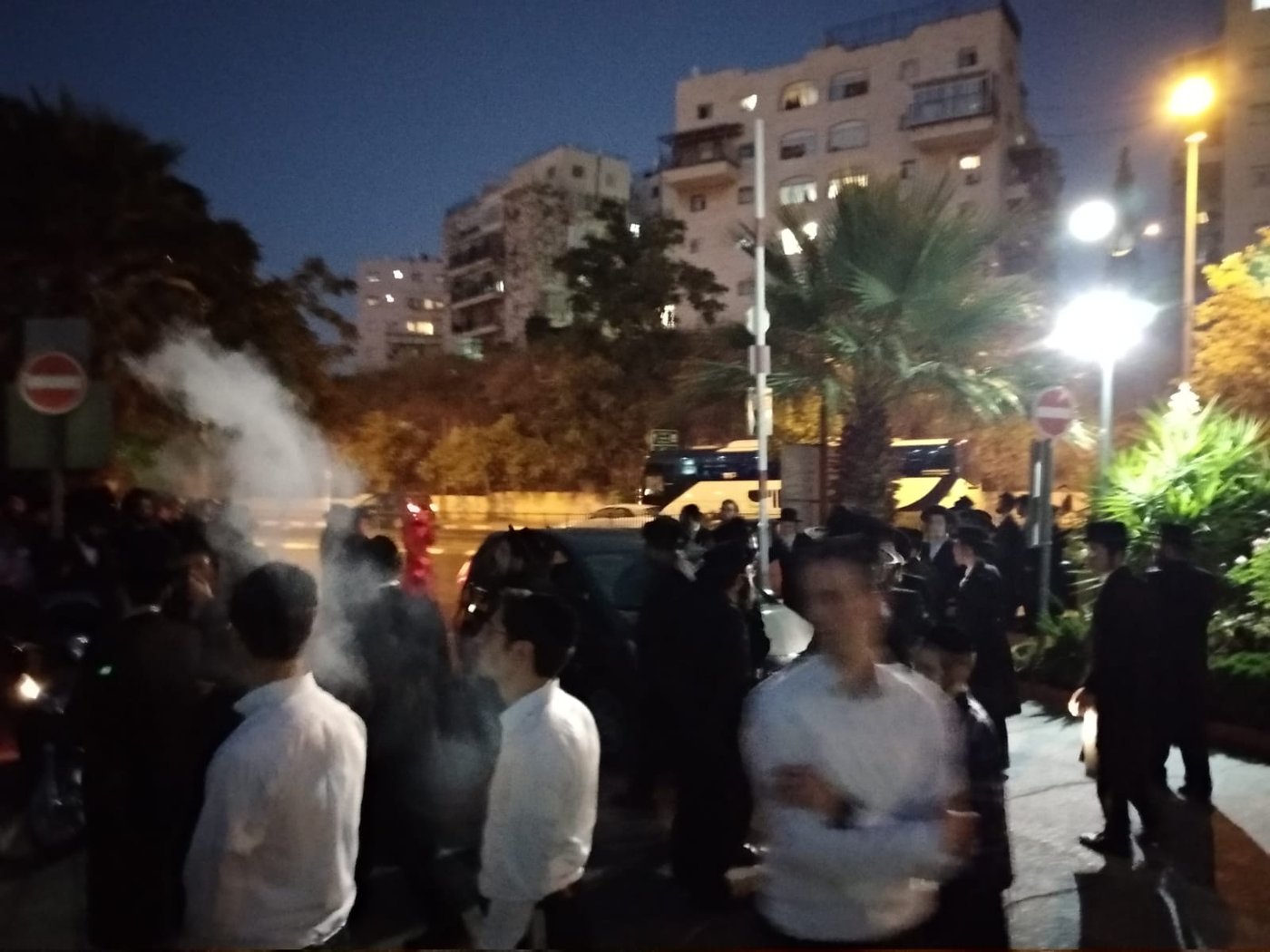 הקיצונים מחו נגד כנס "מסיונרי" למען אקדמיה
