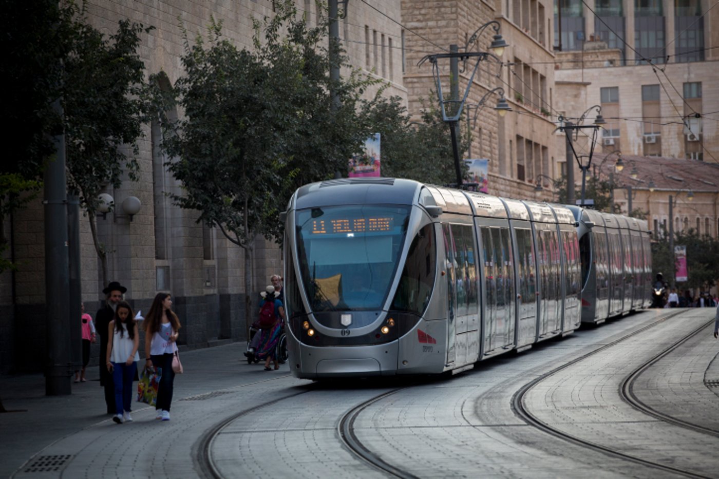 הרכבת הקלה תתוגבר בימי החגים הבעל"ט