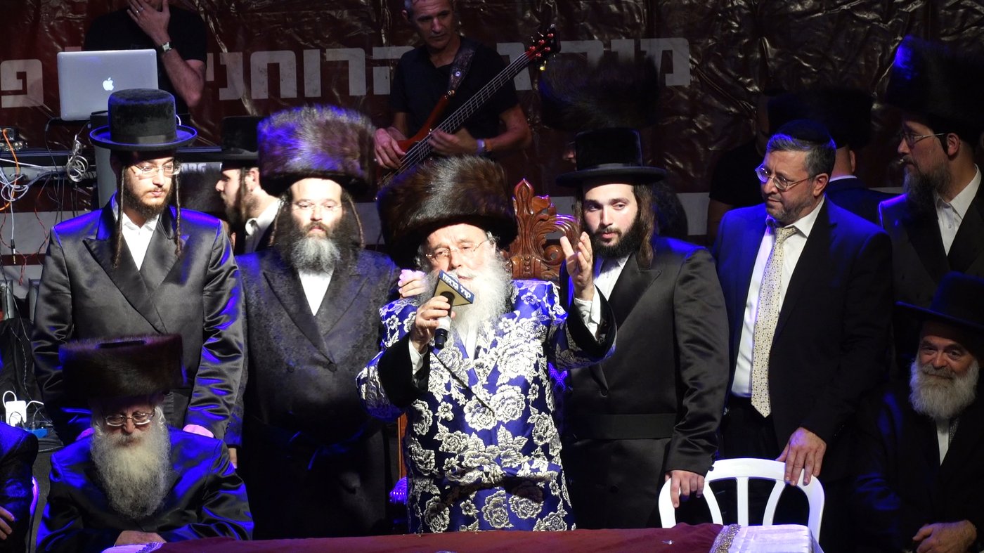 50 אלף איש בשמחה הגדולה בישראל בחצר מישקולץ בפתח תקוה