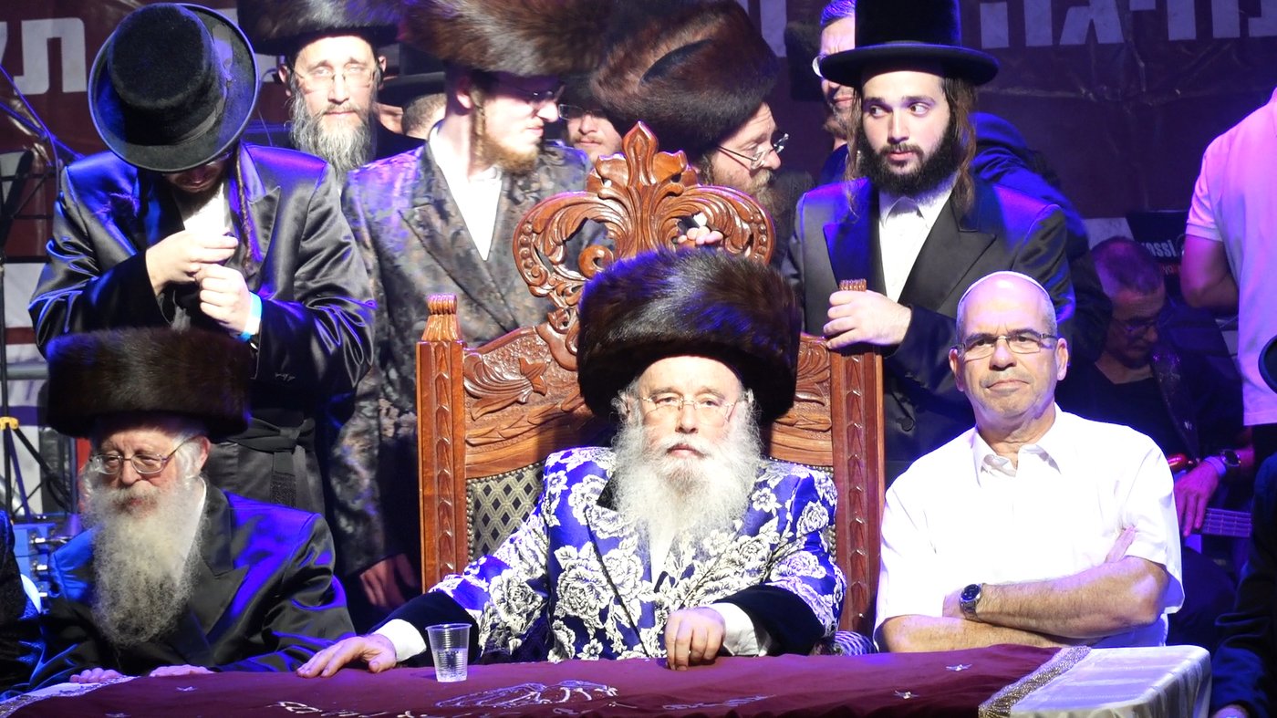 50 אלף איש בשמחה הגדולה בישראל בחצר מישקולץ בפתח תקוה