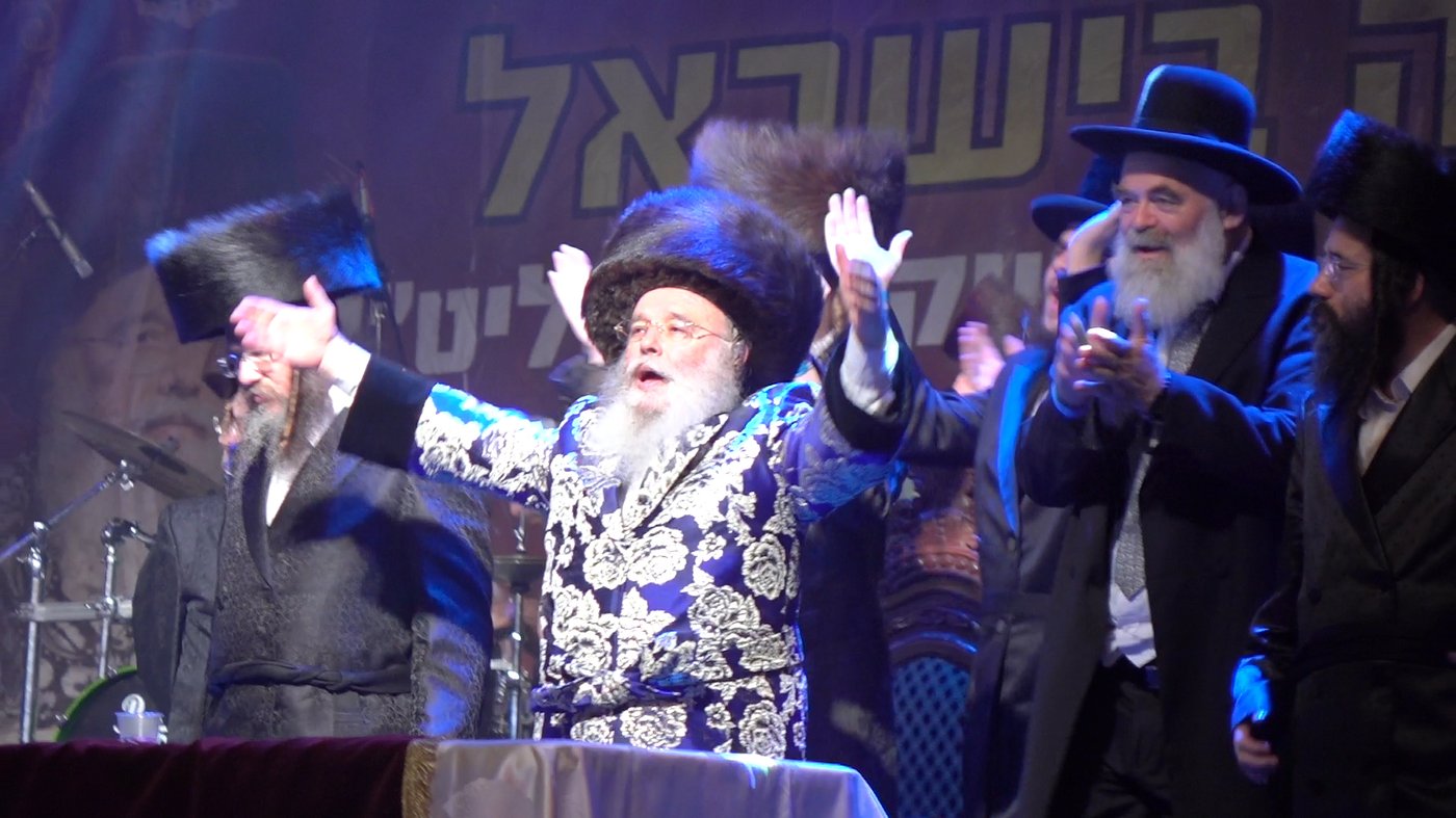 50 אלף איש בשמחה הגדולה בישראל בחצר מישקולץ בפתח תקוה