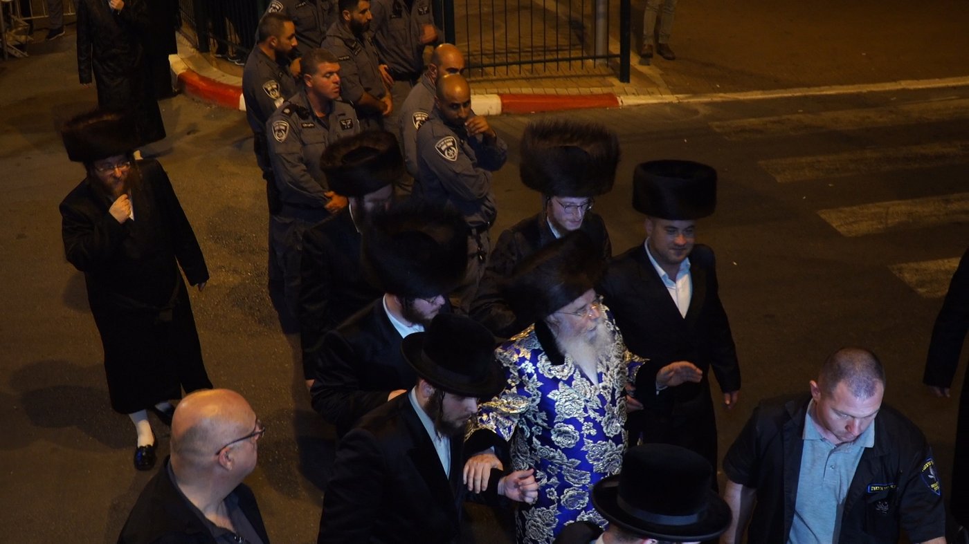 50 אלף איש בשמחה הגדולה בישראל בחצר מישקולץ בפתח תקוה