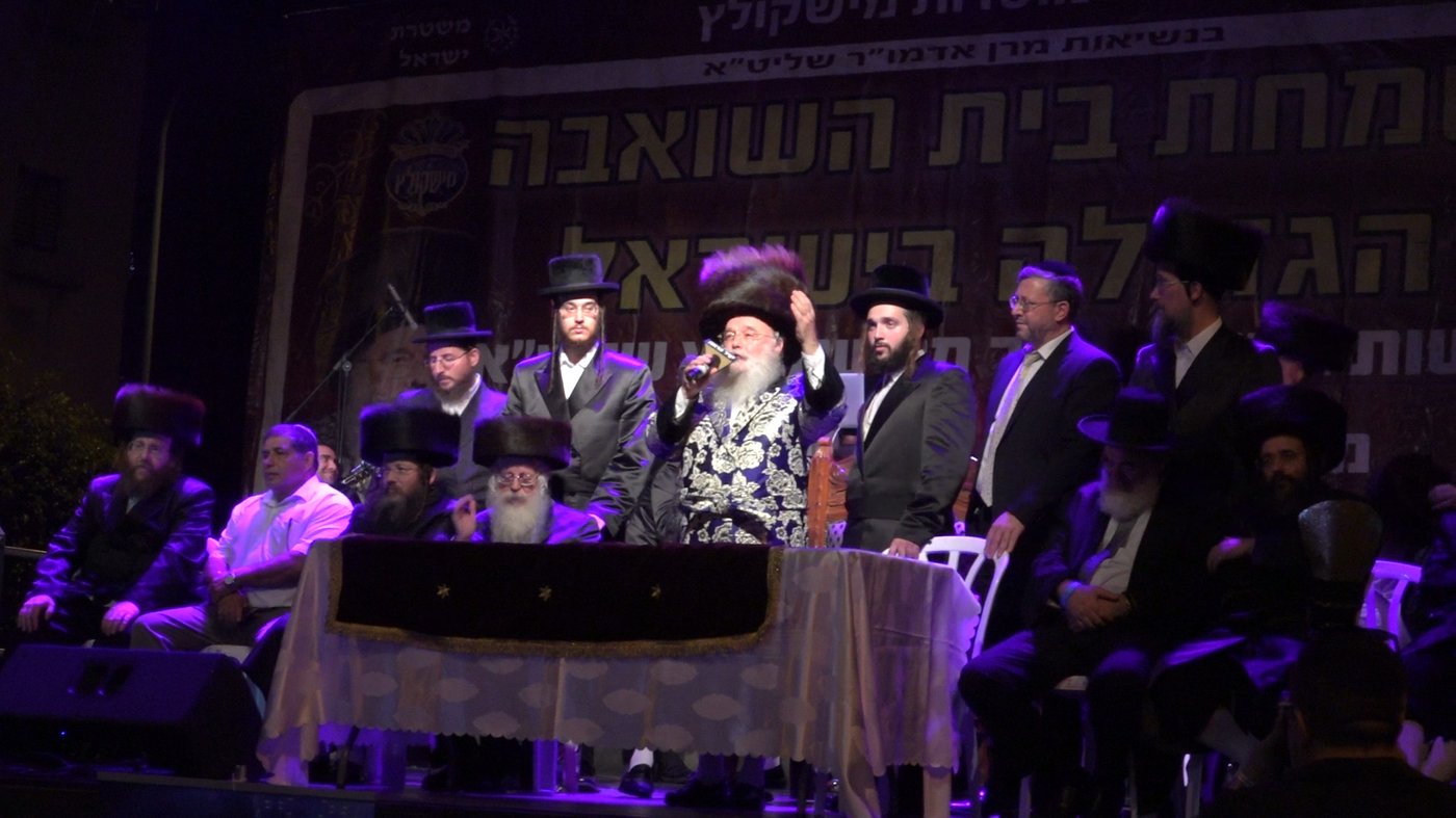 50 אלף איש בשמחה הגדולה בישראל בחצר מישקולץ בפתח תקוה
