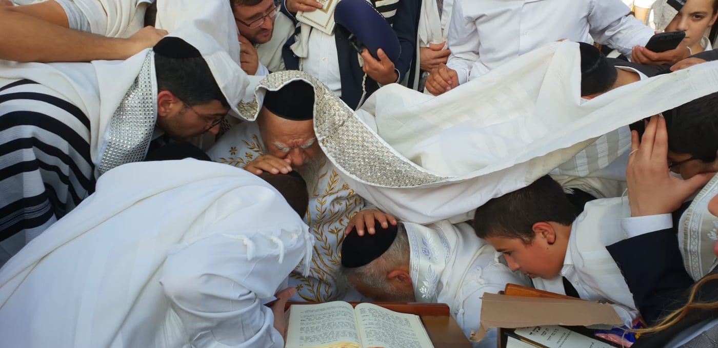 תיעוד: הושענא רבא במעונם של הראשונים לציון